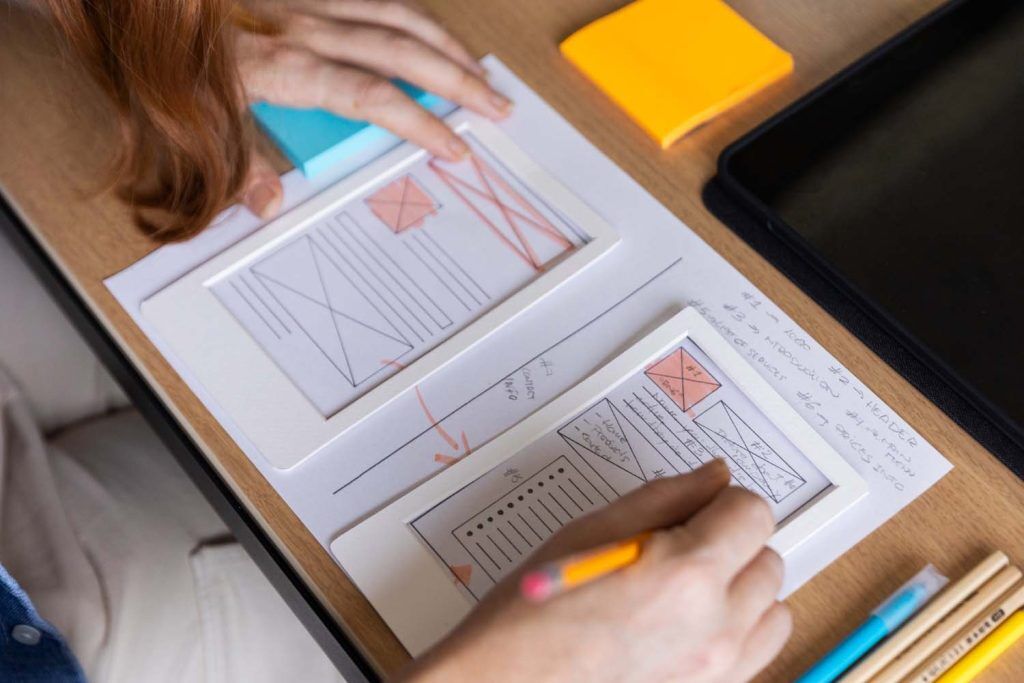 Implementing User-Friendly Navigation and Consistent Branding​
