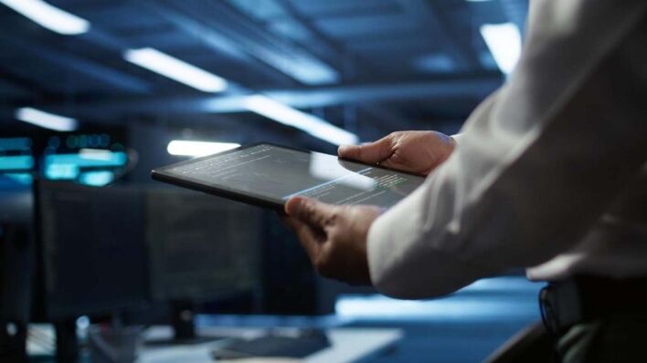 Tip 8. Monitor Data Flows and Network Activity​