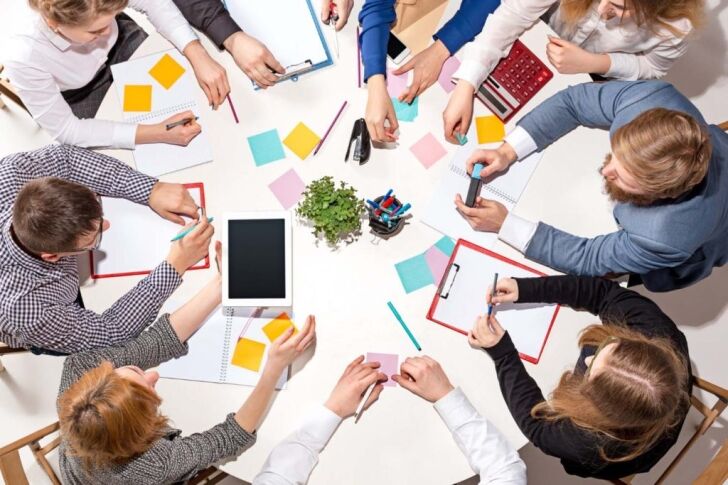7. Collaborate with Influencers and Industry Leaders​